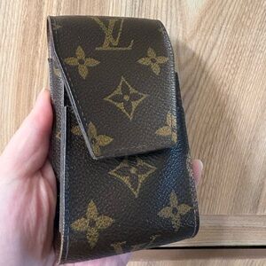 Auth Louis Vuitton cigarette case lipstick pouch